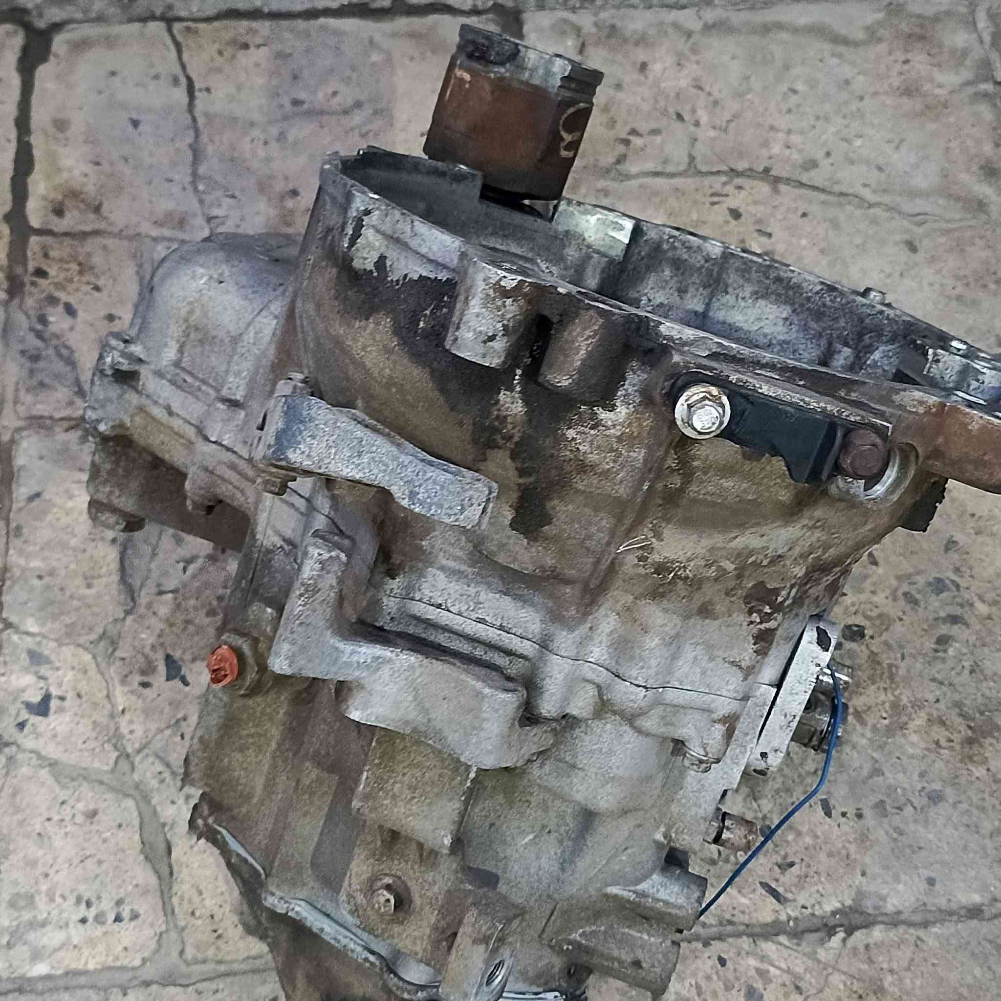 السلام عليكم اخوان من رخصه الادمن طبعا عندي السياره كيو كيو تفصيخ اي واحد يحتاج اغراض من عندها انا بالخدمه مكان الدوره بغداد ابو تشير مكينه وكيرخير من الله. ***********
