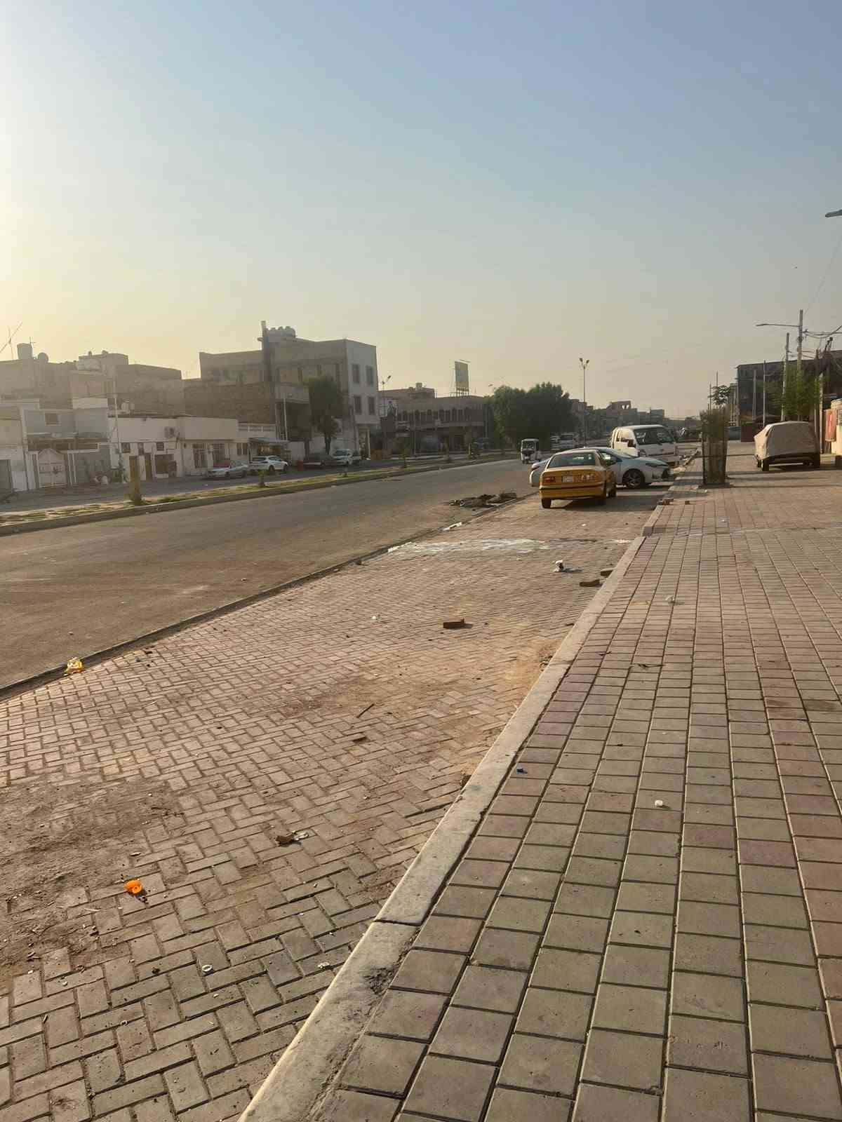 السلام عليكم دار البيع المساحه 144 مدينت الصدر قطاع 45شارع الفلاح البيت بشارع 60قريب علفلاح البيت 3طوابق ونص
طابق لاول  حوش استقبال جبير 
مطبخ صاله وغرفه وصحيات 
طابق الثاني 3غرف وصاله وصحيات 
طابق الثالث غرفه وصاله وصحيات 
وصطح وفوك طابق الثالث صحط بس بي مخزن غراض  السعر 400وبي مجال الستفسار ***********
السلام عليكم دار البيع المساحه 144 مدينت الصدر قطاع 45شارع الفلاح البيت بشارع 60قريب علفلاح البيت 3طوابق ونص
