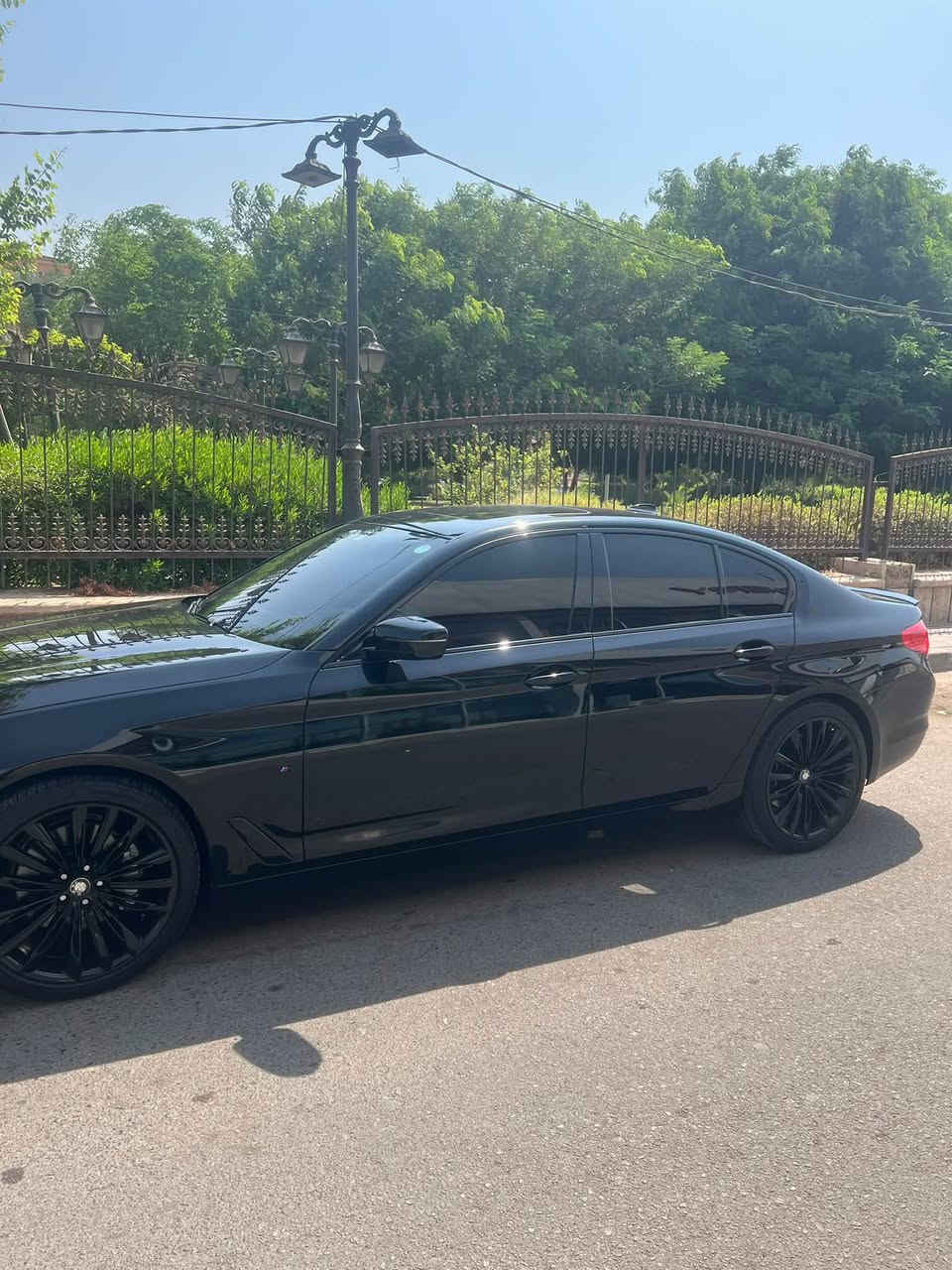 السلام عليكم
للبيع BMW M5 
6 سلندر
مكفوله كفاله عامه
صيانه عامه
كتاب تظليل
رقم ارييل باسمي
السعر 280$
مكاني بغداد السيديه
للستفسار 
***********
