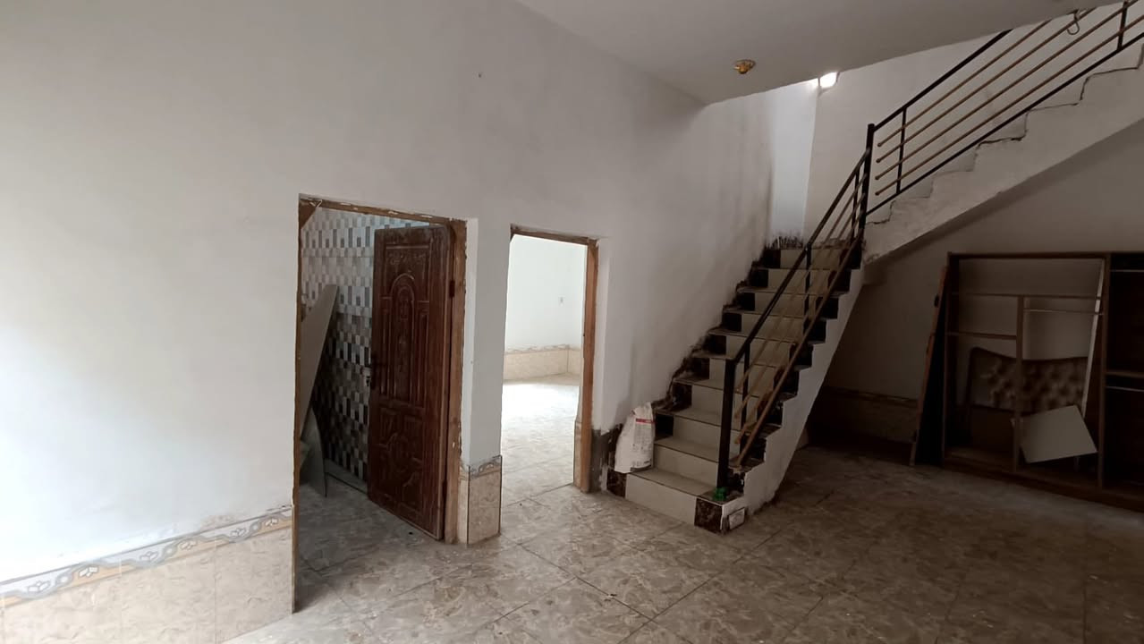 دار للبيع... زراعي (الطليعه)
الشارع المقابيل النسيج
مساحه (180)
عرض الشارع (10)م
طابقين.... (4) غرف نوم 
صاله وستقبال وصحيات

‭***********‬

***********
