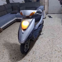 متاح دراجه بريز ياباني سلف وهندر مكينه ناعمه شلعه ومعدل الكهربائية كله...