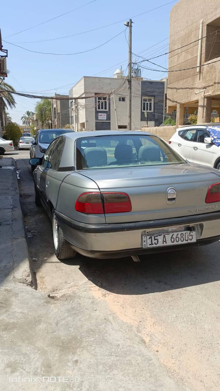 السلام عليكم 
اوبل بزون موديل 94 مكينة وكير بطة 3000 مصبوغة عام تبريد صدرهة نص عمر  سعرها 45 وبيهة مجال عنوان بغداد الشعلة حي الجوادين
للاستفسار ***********
