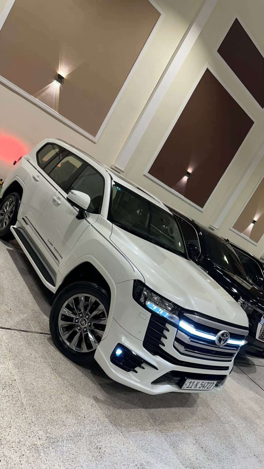 السلام عليكم 🌹
🚘 للبيع أو المراوس

لاندكروز 2024
SAS Limited أصلية
📍 ماشية: 32,000 KM

✅ السيارة مكفولة كفالة عامة من كلشي
⚠️ فقط توجد رصعة بسيطة جداً بالباب الخلف الصدر مسحوبة سحبة بسيطة جداً.

🔹 باقي السيارة مكفولة كفالة عامة من كلشي.

📍 موقع السيارة: بغداد – النهضة

📞 للاستفسار: ***********
