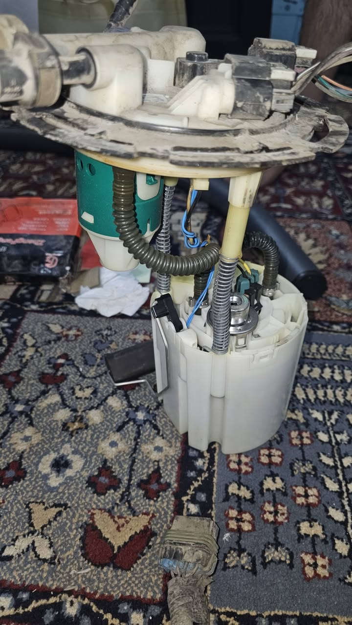 السلام عليكم 
من رخصة الادمن 
قاعد فيت بم امبالا 
جديدة مفتوحة من تانكي ع ايدي 
ما مشتمة بانزين العراق نهائيا 
مكاني بغداد الكرادة  
***********
