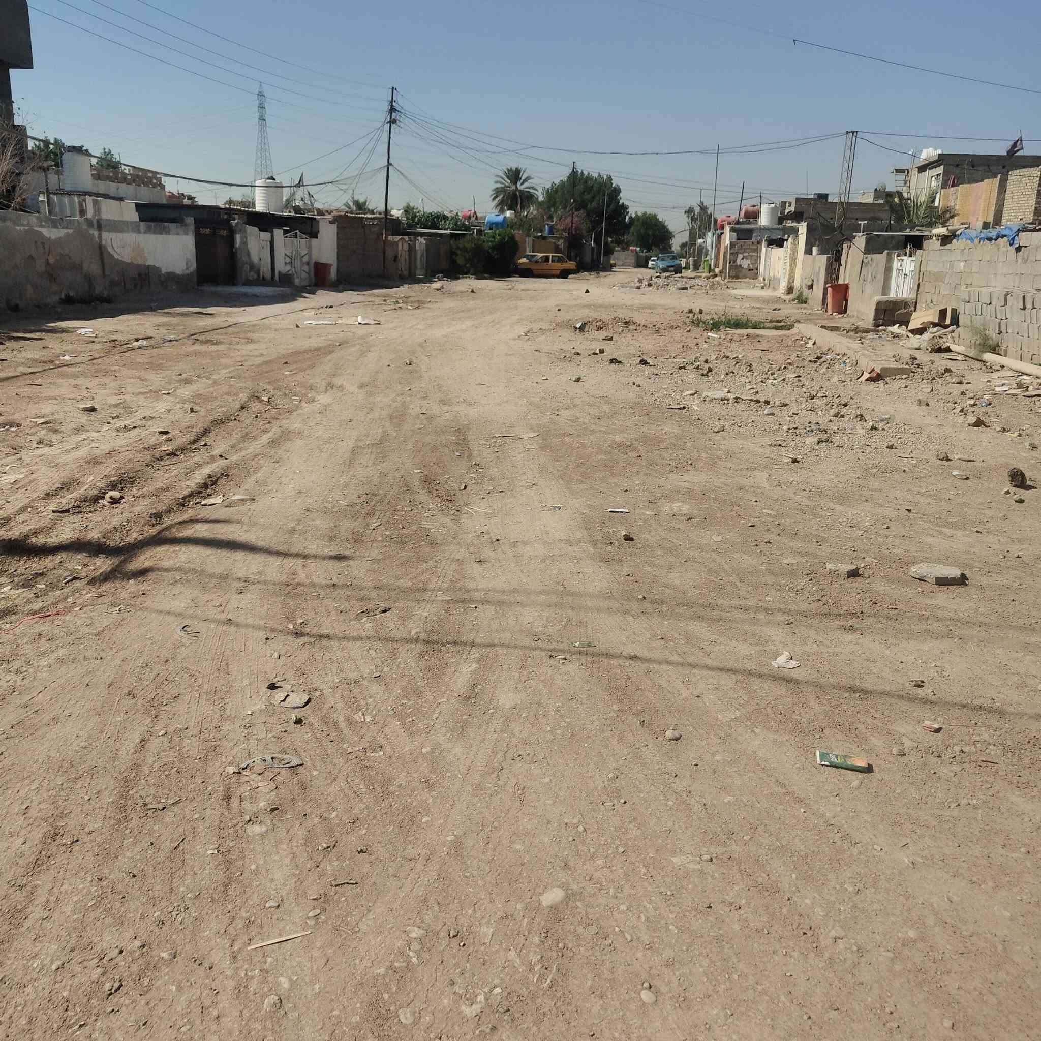 بيت للبيع 250متر ثنين غرف وصاله ومطبخ وستقبال ارضيه كاشي
البيت كامل على اخر حبايه العنوان دور الزراعه  للاستفسار ***********
