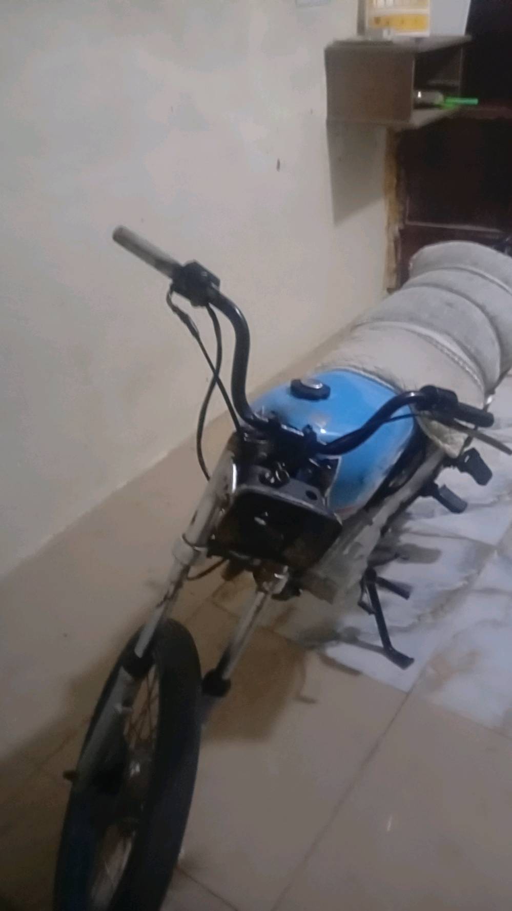 ايراني مكينه انتنس مامفتوحه دراجه ادوات اكفل عشاير وسرقه للبيع  سعر 350 او مراوس