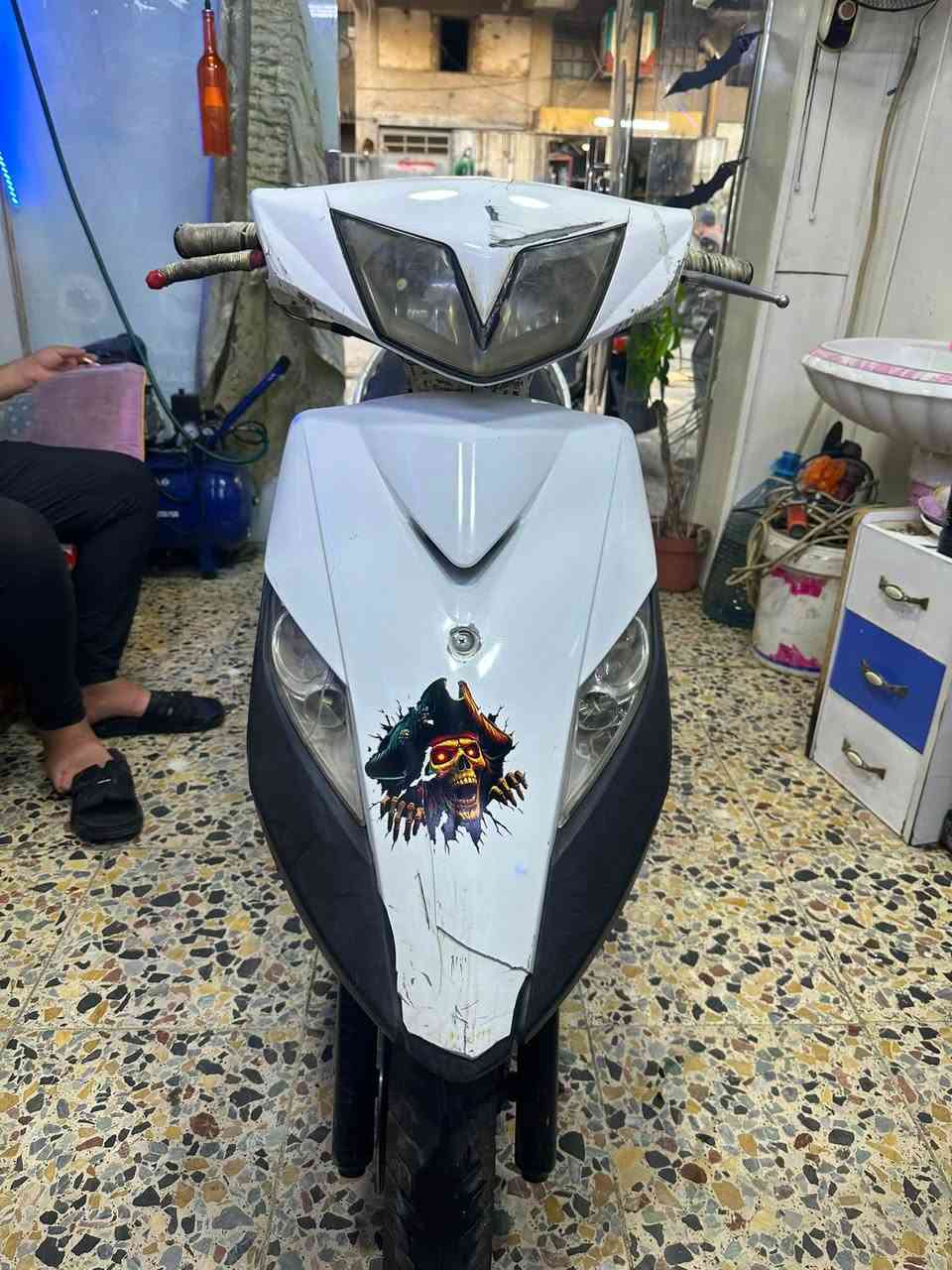للبيع صعلب نكره سلف محرك مكفول شلعه معدل فول مكينه خرسه كابريتر السعر 550وبيها مجال بصيط عنوان الاعظميه شراي يتصل ***********
