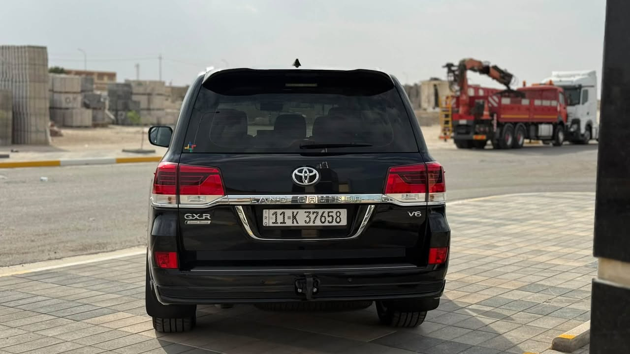 لاندكروز GXR • ٢٠٢٠ • ١٣٤٠٠٠ كم