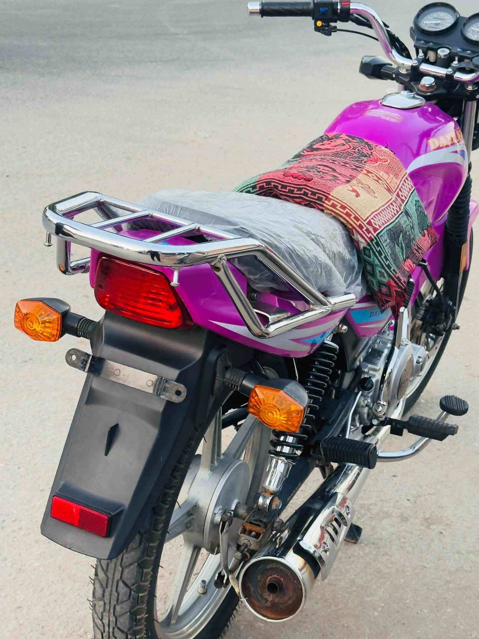 دراجه دايون موديل ٢٣ مكفوله كفاله عاامه ربع دينار ماذب عليه واحله من الصور برغي واحد ماامفتوح بيه 
وكيله الجوهره مكاني كربلاء حي العسكري سوك العاابد سعر ١٦٠٠ وبيه مجال بخدمتكم 
***********
