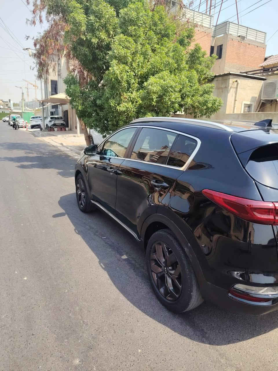 السلام عليكم
كيا سبورتج موديل ٢١ وارد حادث بسيط جدا
بدون ايرباك الايرباك سليمة سستم شركة 
 جاملغ خلفي بدون تبديل
 السيارة بجم كبس شركة مواصفات Ex
 تحكمات ستيرن فور ويل درايف
 رادار ٣٦٠ درجة
ماشية ٤٢ الف 
 كشنات جلد تدفئة وبيها بعد مواصفات
السيارة ممبدل بيها اي قطعه والسياره جديده بمعنى الكلمه
رقم اربيل 
للاتصال على الهاتف ***********
أ. مازن

