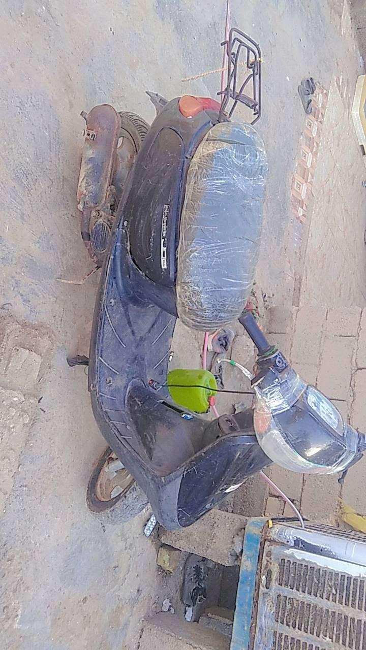 تر  عوزله كابريتر وشوته سعر120وبيه مجال هيه تشتغل بس كوه تتعب اخذته المصلح كال كابريتر وشوته بدال وتصحه واتساب ***********
