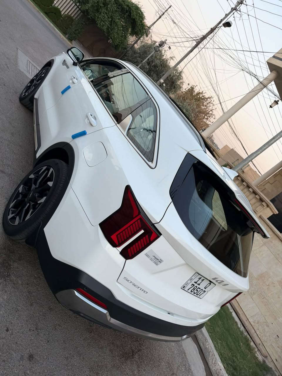 كيا سورنتو موديل 2025خليجي رقم بغداد باسمي محرك 6 سلندر مكفوله من الضربه والصبغ والبارد  بيه شكم مكان رصعه صغار موضح بالصوره ماشيه 49 مواصفاته فول بنوراما دبل كامره شاشه داتشو ويل 20 اناره داخليه ابيض اريل نفكيشن جنطه كهرباء سايد بريك بصمه كشنات كهرباء بردات رادار امامي خلفي سياره جديده مكاني بغداد السعر 295

***********
