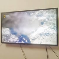 تلفزيون LG للبيع  07706365344