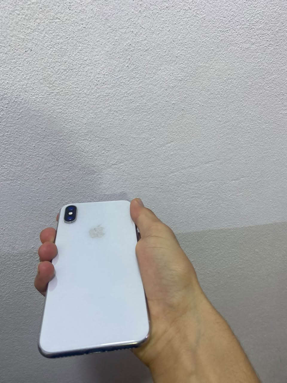 اكس عادي للبيع
ذاكره 64
بطاريه84
مستبدل شاشه بطاريه
لون ابيض 
كامرات تخبل 
نضافه فول 
سعر 90
مكاني رشيديه
رقم ***********

