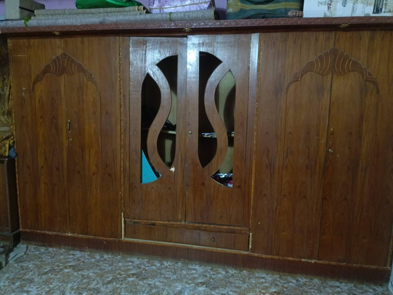 غرفه للبيع السعر 250 وبيها مجال إلي يحب يراسل الصفحه أو يتصل عل الرقم‏‪***********‬‏ العنوان صلاح الدين قضاء بلد@
