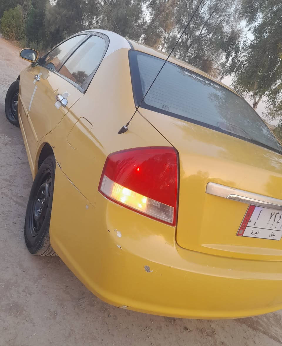 السلام عليكم سبكترا للبيع موديل 2009 محرك 2000 امريكي تبريد شغال مكينه  وكير خير من الله تخم تاير جديد باتري راديتر مال محرك جديده السياره جاهزه خير من الرقم بابل الاستفسار اكثر الاتصال او واتساب (***********)

