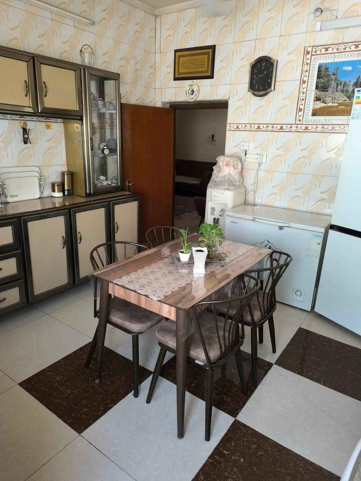 🏡 #دار #للبـــيــــع 
​ #تابع #الصفحه وشاهد جميع العروض الدور الجديده اذا مـــهتـــم
​ الموقع: الحلة //  حــي // الصحه قريب شارع الكورنيش 
طابـــــــــقين  //  طـابـــو  //زراعــي 25
​العدد​ غرفة نوم  2   //  ​صالة   //   هول.   // مطبخ     //مجمع صحي   //    وطارمـه وحديقه 
المساحٌـة //     200  متـــر 
​#نــــستــقــبل #جميـــــــــع #عــــــروض #كـم العــــقـاريـــه   السعر:       // عبر واتساب فقط 
​📞 للتواصل والاستفسار: مكتب علي التميمي العقارات   ***********  عليه واتساب فقط 
​#دار_للايجار #دار_للبيع #عقارات_بابل #الحلة_العراق //ملاحظه الرابط الواتساب داخل الصفحه
