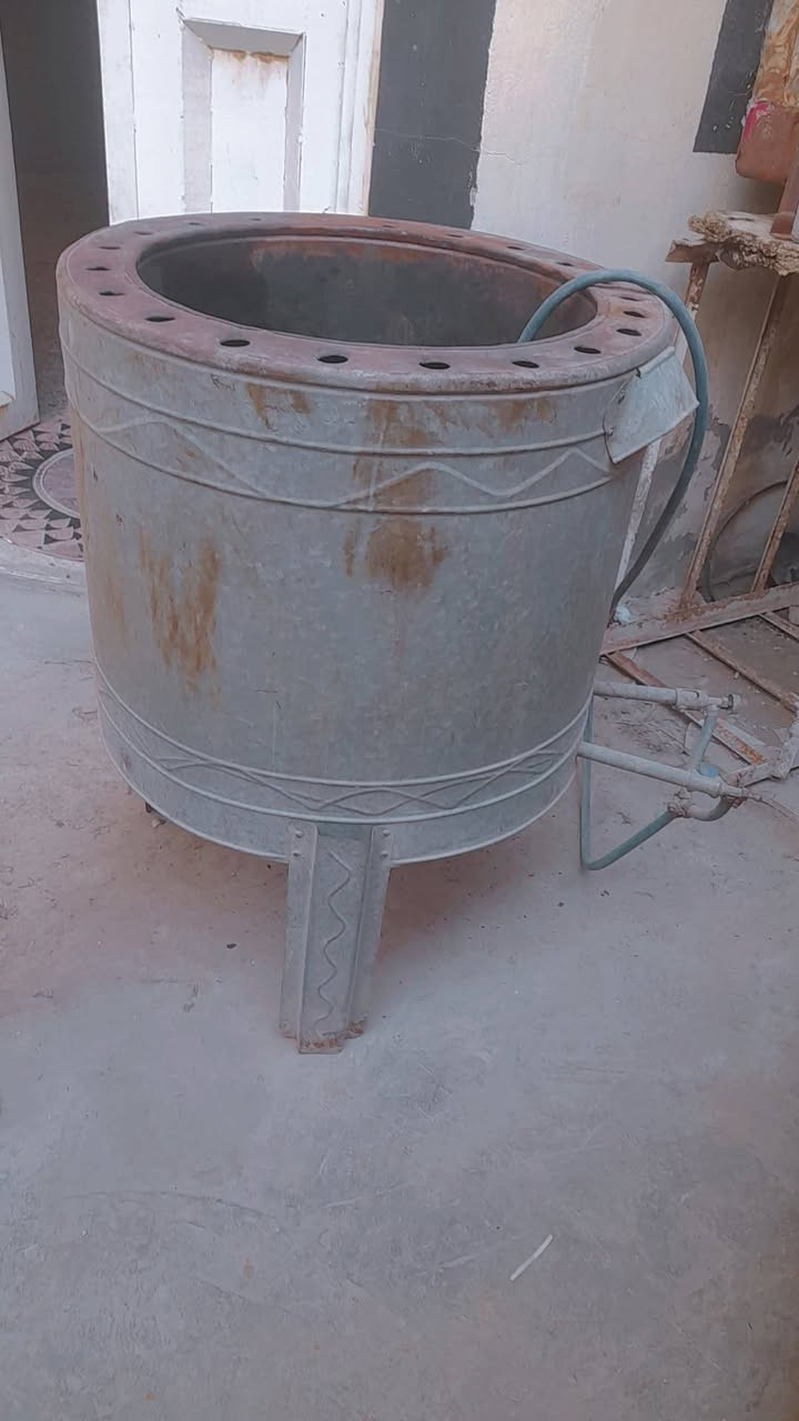 لبيع كنتور دزكام وتنور شغال من هذه حديد قوي مستعجل عليهن تواصل معي واتساب ***********
