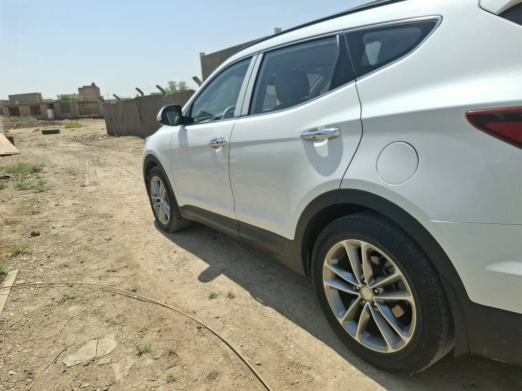 موديل ٢٠١٨ خليجي محرك ٦ سلندر كفالة عامه مواصفات فول عدا البانوراما سيارة جاهزة  للاتصال 
*********** كربلاء, العراق
