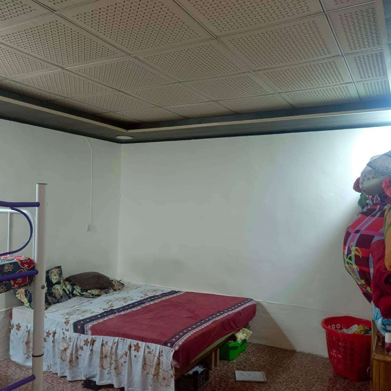 السلام عليكم دار للبيع مساحه 200 متر
مكان سده الهنديه جهت الجدول شارع حي تومان قرب 

المولده. تفاصيل. استقبال +مطبخ حار+ بارد +صاله +غرفه نوم1 + صحيات وحمام خارجي+ كراج +حديقه 

السعر37وبي مجال. 

نوع العقار زراعي عقد محكمه 

الاستفسار ***********
