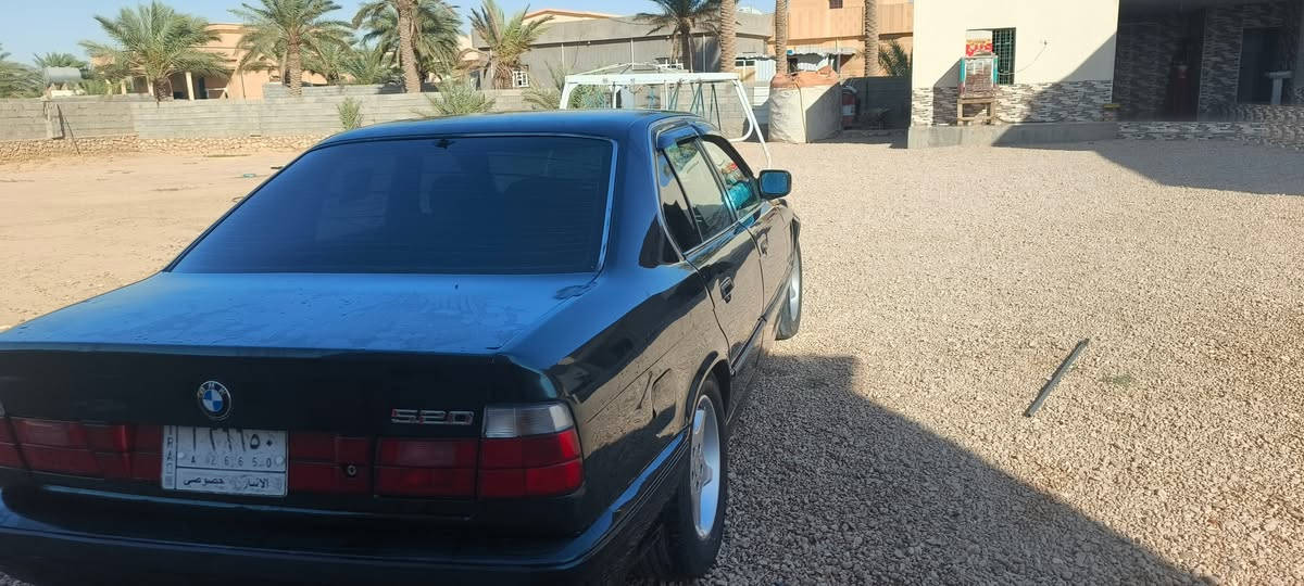 سلام عليكم بي ام موديل 1994رقم انبار حجم 525السعر 55ورقه 6سلندر مكاني انبار رمادي ترهم مراوس ***********
