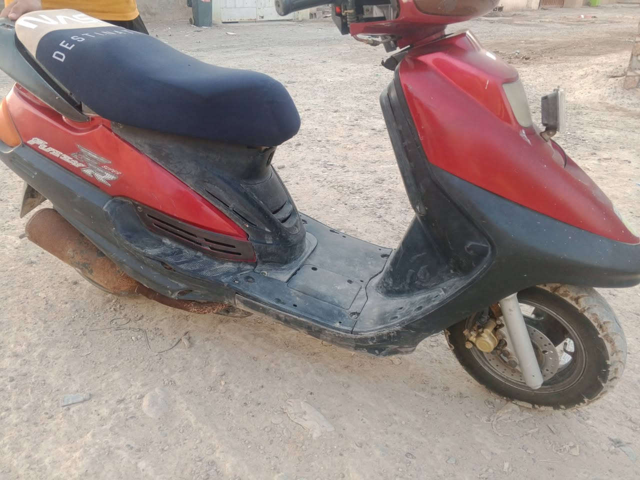 سسلام عليكم شباب هاي الدراجه للبيع حلوه مرتبه ناقصه باتري السعر ***********فقط وتساب السعر200وبيع مجال
