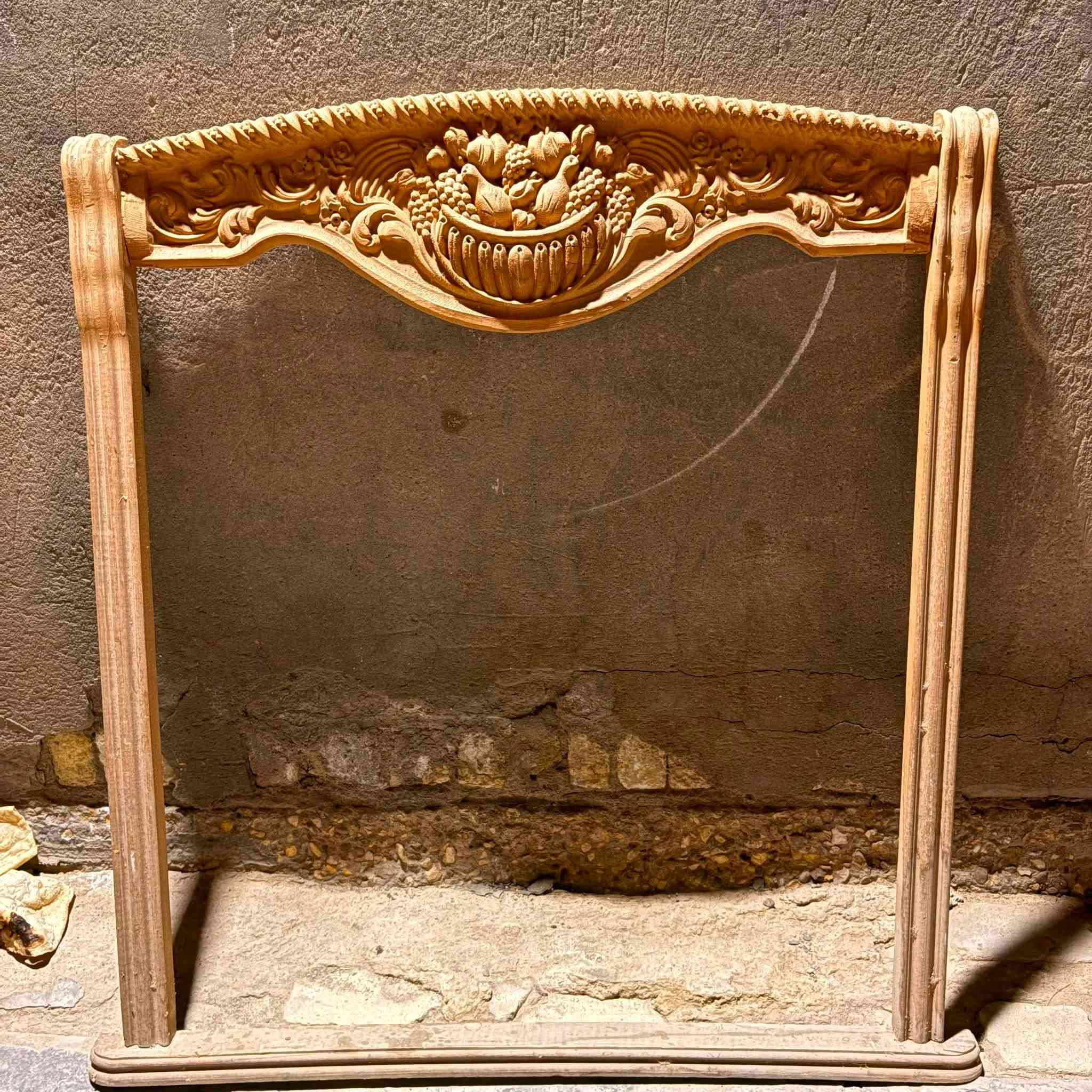 سلام عليكم 🫡
توج مرايه للبيع زان مصري 
جديدات يصير فوگ الميز تواليت
بس عوزه صبغ مرايه 
للتواصل هاذا رقمي ***********

