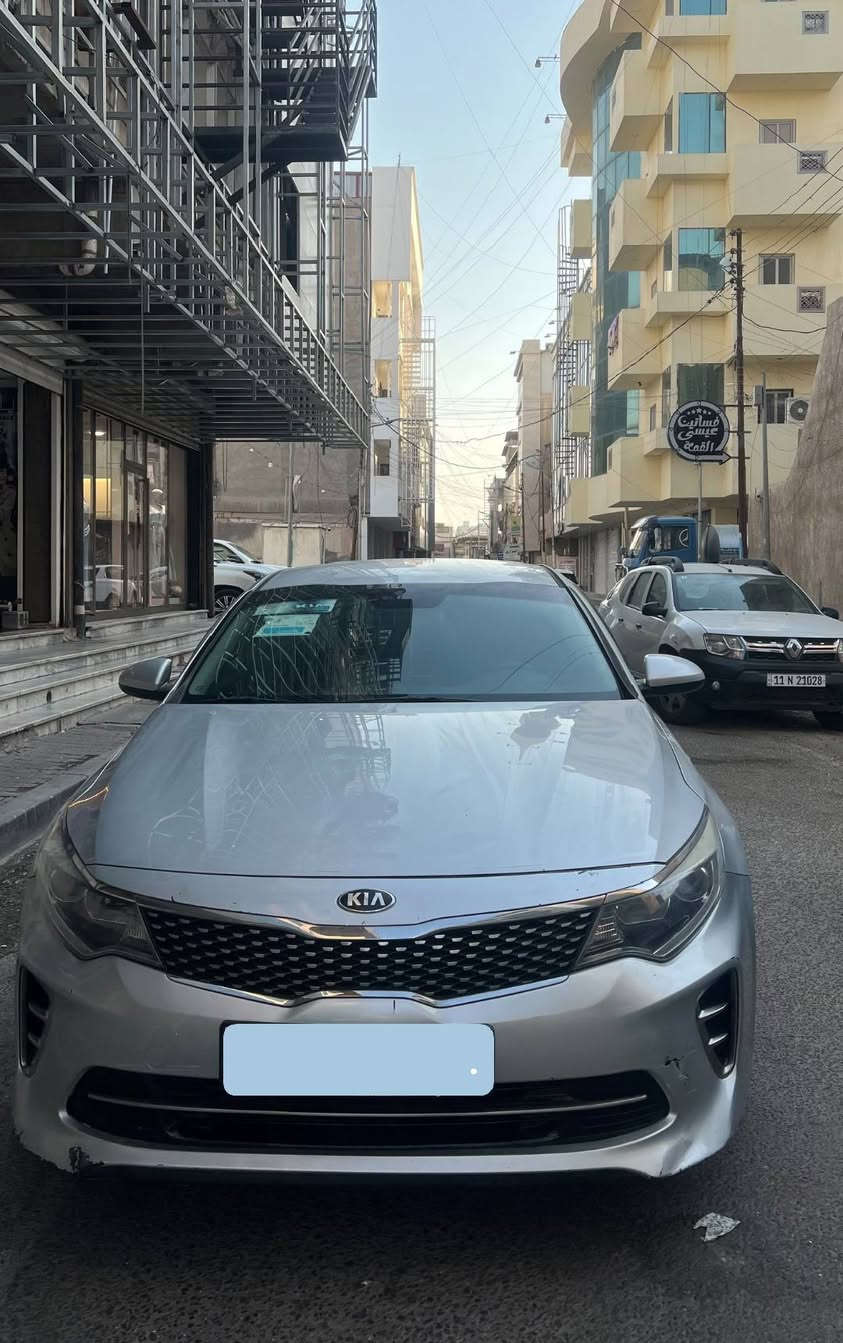 اوبيتيما  كي 5 موديل 18 بانزينن بانزين مكانها البصرة
متومة شمالي طبق الاصل 
 سيارة كارتون ماناقصها اي شي  مال جناي 
 كير  كفالة مكينة  تخبل  2000 دوش والتبريد  شرط ثلج 
كشنات جلد
حساسات خلفي امامي 
 تحكم ستيرن وشفتات ستيرن 
 نظام ايكو ومانع انزلاق 
شاشة وكامرة دوارة 
كهربائيات فول  ولدات  امامي  ولايتات زنون 
 تخم تاير جديد وسبير جديد 
 السيارة بالواقع احلى من الصور  
سعرها 63 ومكانها البصرة
***********
