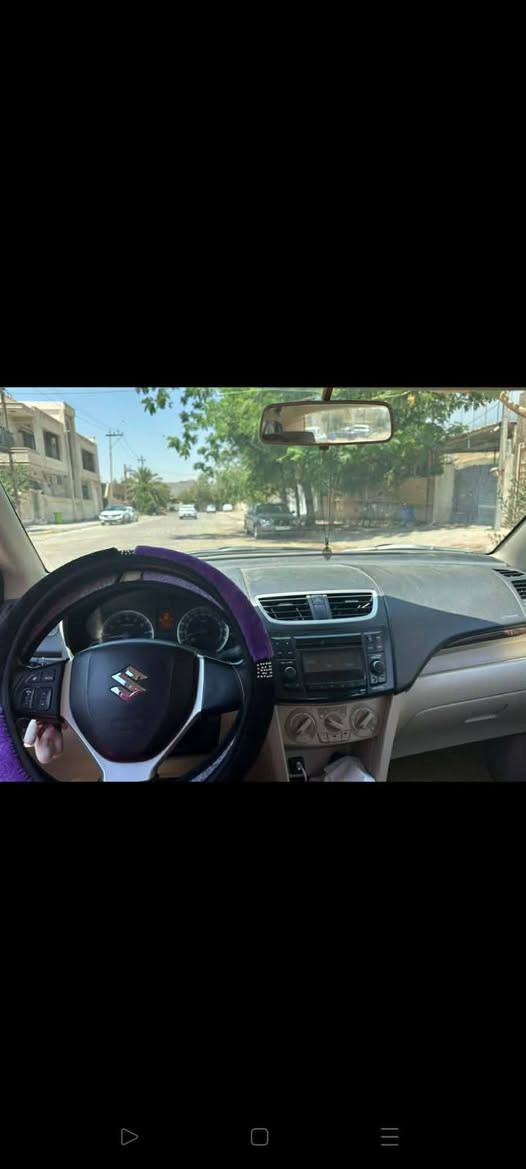 2014

* المحرك: 4 سلندر، بنزين
* السعة: 1.2 لتر تقريباً — 1,242 سي سي في بعض النسخ
* القوة: حوالي 94 حصان
* العزم: حوالي 118 نيوتن.م
* الدفع: أمامي FWD
* القير: حسب الفئة، أوتوماتيك 4 سرعات أو عادي 5 سرعات. 
* عدد الركاب: 5
* عدد الأبواب: 5
* خزان الوقود: حوالي 42 لتر
* السرعة القصوى: حوالي 160–165 كم/ساعة حسب النسخة. 

📏 الحجم

* الطول: 3.85 متر
* العرض: 1.695 متر
* الارتفاع: حوالي 1.51 متر
* قاعدة العجلات: 2.43 متر
* الشنطة: حوالي 211 لتر، وتكبر عند طي المقاعد الخلفية. 

⛽ صرفية البنزين

بالنسخة الأوتوماتيك 1.2، الاستهلاك المعلن تقريباً:

* داخل المدينة: 6.8 لتر/100 كم
* خارج المدينة: 4.9 لتر/100 كم
* مختلط: 5.6 لتر/100 كم. 

🛡️ الأمان والتجهيزات

حسب الفئة قد تحصل على:

* ABS
* EBD
* ESP
* Airbags
* مانع تشغيل المحرك
* قفل مركزي بالريموت
* مرايا كهربائية
* ضباب أمامي
* تحكم بالمقود
* مثبت سرعة ببعض الفئات
* تكييف
* نظام صوتي CD/MP3 وUSB
* Bluetooth ببعض الفئات.
للتواصل ***********

