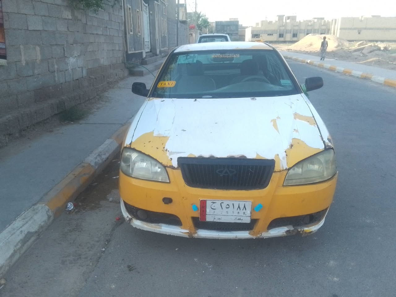شيري كوين موديل 2010 رقم بغداد الماني سنويه لل 2028 صاحبها بغداد ما واصله عندي مستمسكاته  صدر حداديه تعبانه مكينه بيها بخار بدون تنقيص كير مكفول عايزها جاملغ الامامي جهه السايق غرفتها حلوه جام كله شغال كهربائي والباقي للبيع او مراوس بـ 13 وبيها مجال خاص مفتوح *********** بي واتساب
