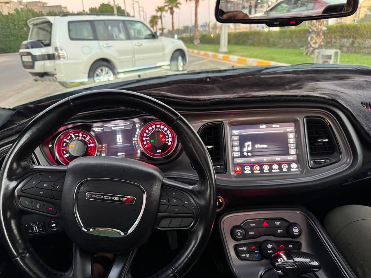 السلام وعليكم
جالنجر 2023  آخر إصدار بالبانزين

 فور ويل اخوان فور ويل

SXT plus 

ماشية 45 Km

(حادثها جاملغ و بنيد  بدون دواخل طاك ايرباك دركة و دشبول فقط و صور حادث بالمنشور ) سيارة جديدة بمعنى الكلمة رقمتها على ايدي رقم بغداد تحويل ثاني يوم سيارة فول مواصفات السيارة فور ويل 

فتحة سقف .

مكينة 6V ..3600

كير طيارة 8 نمر .

شاشة كبيرة.

كشن كهرباء.

تدفئة ستيرن. 

كشنات تدفئة تبريد . 

انضمة قيادة . 

كامرة دوارة. 

تحكم سماعات. 

مكان السياره بغداد الغزالية 

السعر 19 الف

الهاتف: ***********
