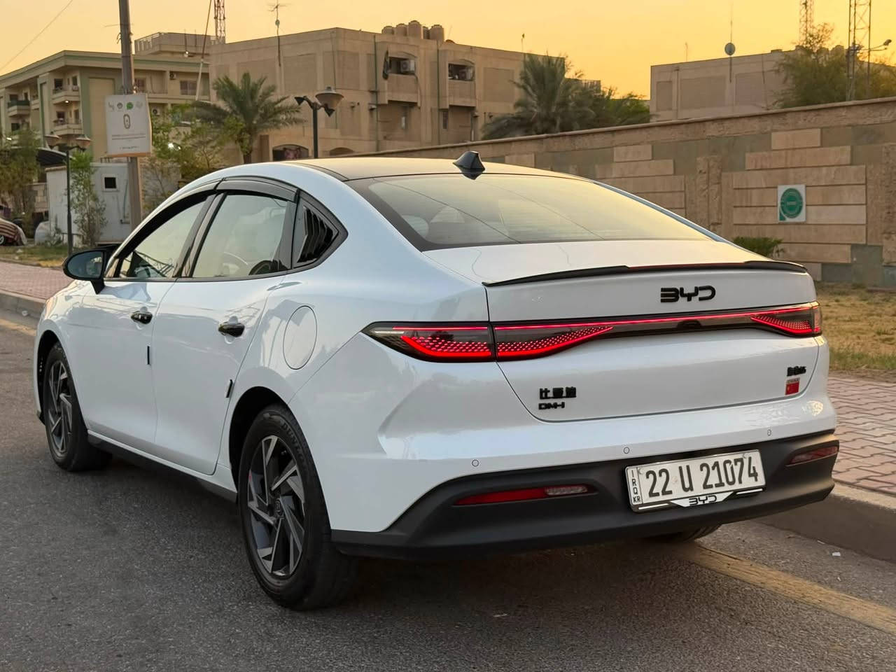 🚘 السلام عليكم 👋🏻
🔴 BYD Seal 5

✅ ماشية 17 ألف كم فقط
✅ مواصفات معروفة وغنية عن التعريف
✅ عليها إضافات وإكسسوارات مرتبة
✅ ويل كب قياس 17 
✅ تخم تايرات دلوب ياباني
✅ رقم أربيل (سعر اغلى من رقم بغداد ب 13 ورقة)

💵 السعر: 133 وبيها مجال بسيط.

📞 للاستفسار: ***********
📍 الموقع: بغداد
