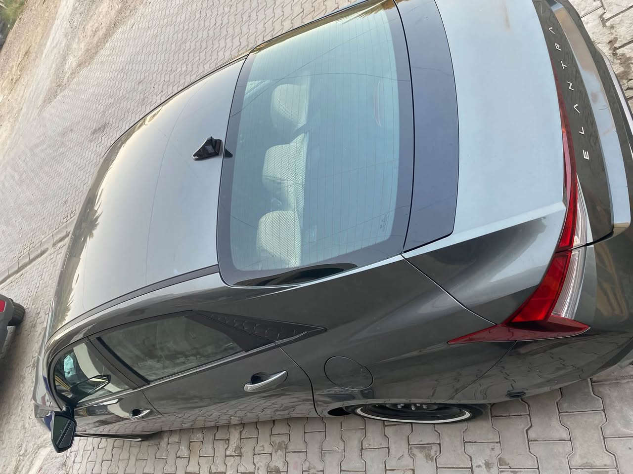 السلام عليكم 🌹

🚘 للبيع النترا موديل 2024
🔹 فول مواصفات عدا الفتحة
🔹 البيع أو المراوس حسب قناعة

✨ المواصفات:
• تقديم وترجيع على البصمة
• تشغيل عن بُعد
• أنظمة قيادة ذاتية
• شاشة متصلة
• رادارات أمامية وخلفية وجانبية
• وغيرها هواية مواصفات مميزة
.الحادث مرفق في الصور نص بنيد بارد وصبغ 
و4 اصابع بارد بيه فقط 

⛽ منظومة غاز جديدة، ما صارلها هواية من شديتها
🛞 تخم تاير أندلوسي أبو الخط 
🛞ممشى السياره 13 mi

📍 العنوان: بغداد – الشعلة
💰 السعر: 154$
📞 الرقم: ***********
