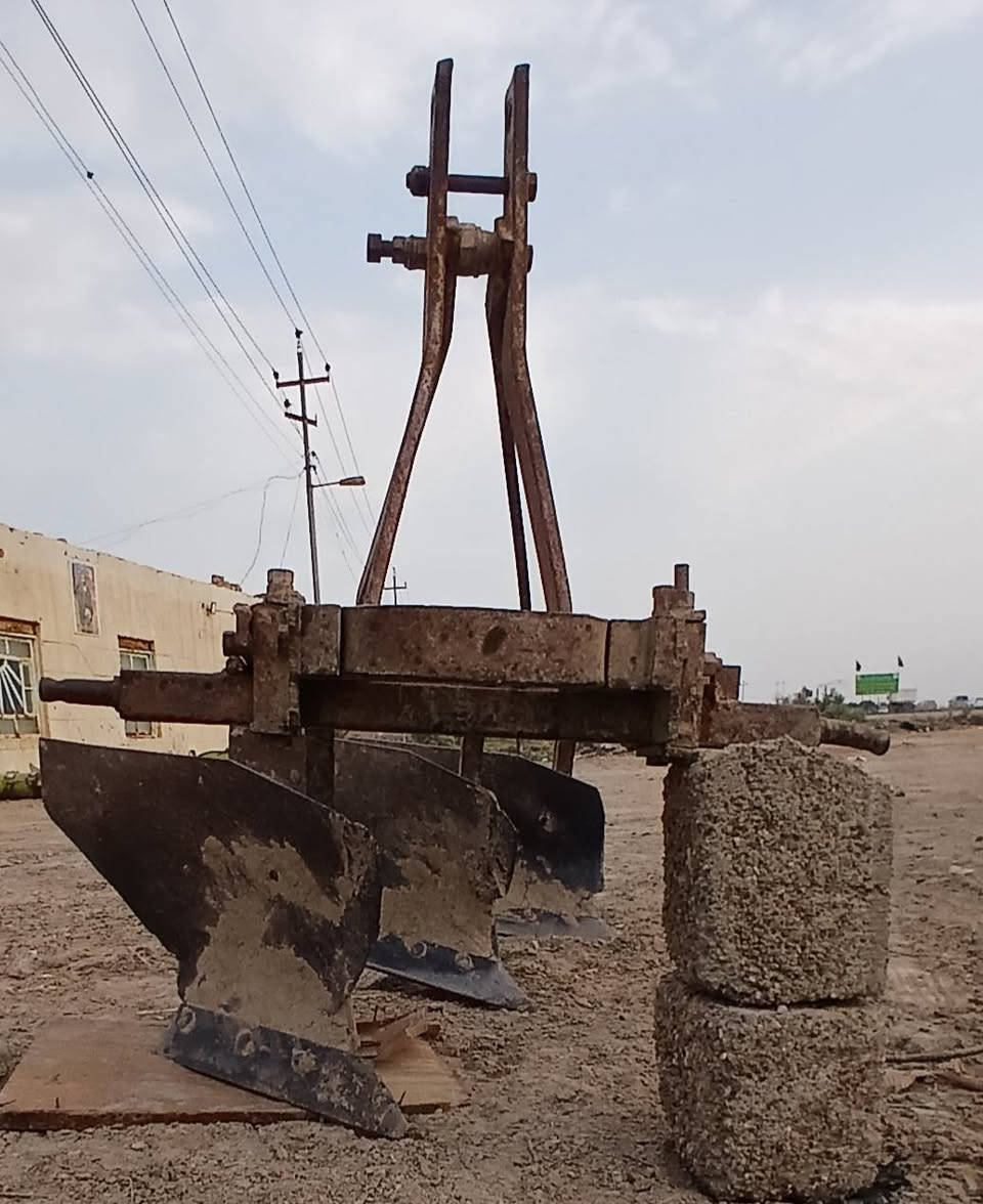 فدان للبيع مكان عله طريق عماره بصره شراي يتصل ***********
