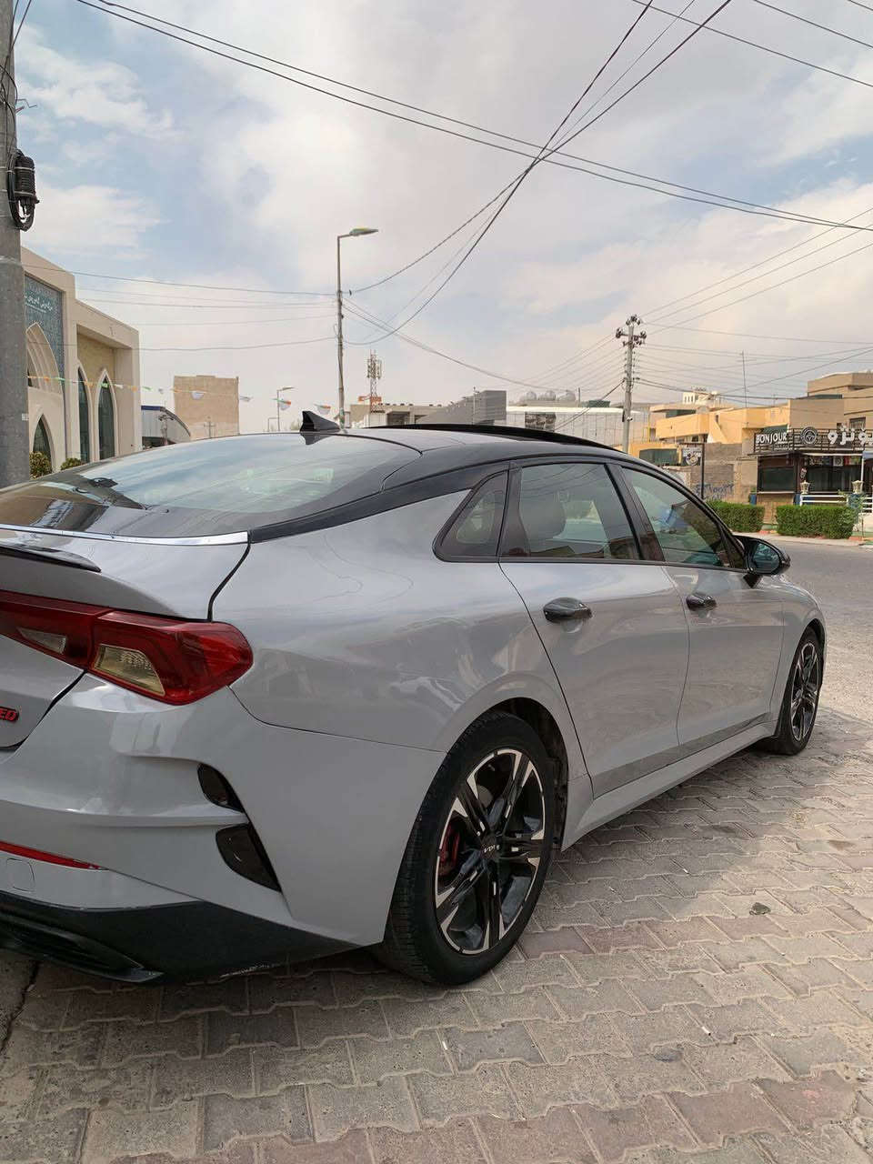 کـــــوردی 
كۆد/ ٤٦۱
کیا K5 
مۆدیل / ٢٠٢١ 
م / بانۆڕاما 
مەکینە / V4.1,6 L 
ڕەقەم و سەنەوی نوێیە 
ڕۆیشتن / ١٢٠ هەزار کم 
سەفحەی سایەق و سندوق 
سبوغە ، ناو سندوق هەیتی 
ئێڕباگ کامل بویتــــــەوە 

نـــــرخ / ١٣٥ $ 
ناونیشان هەولێر 
مۆبایل / ***********

عربي 
فقط بیع 
کیا  K5 
مودیل / ۲۰۲۱ 
مواصفات / بانوراما 
محرك / V4.1,6L 
رقم و سنویة جدید 
ماشي / ۱۲۰   الف كم 
صفحة سایق و صندوق سبغ 
شـــــویة دواخل صندوق 
ایرباك كامل طاك سیستم 

سعر / ۱۳٥ $ 
عنوان اربیل 
واتس اب / *********** أربيل, العراق
