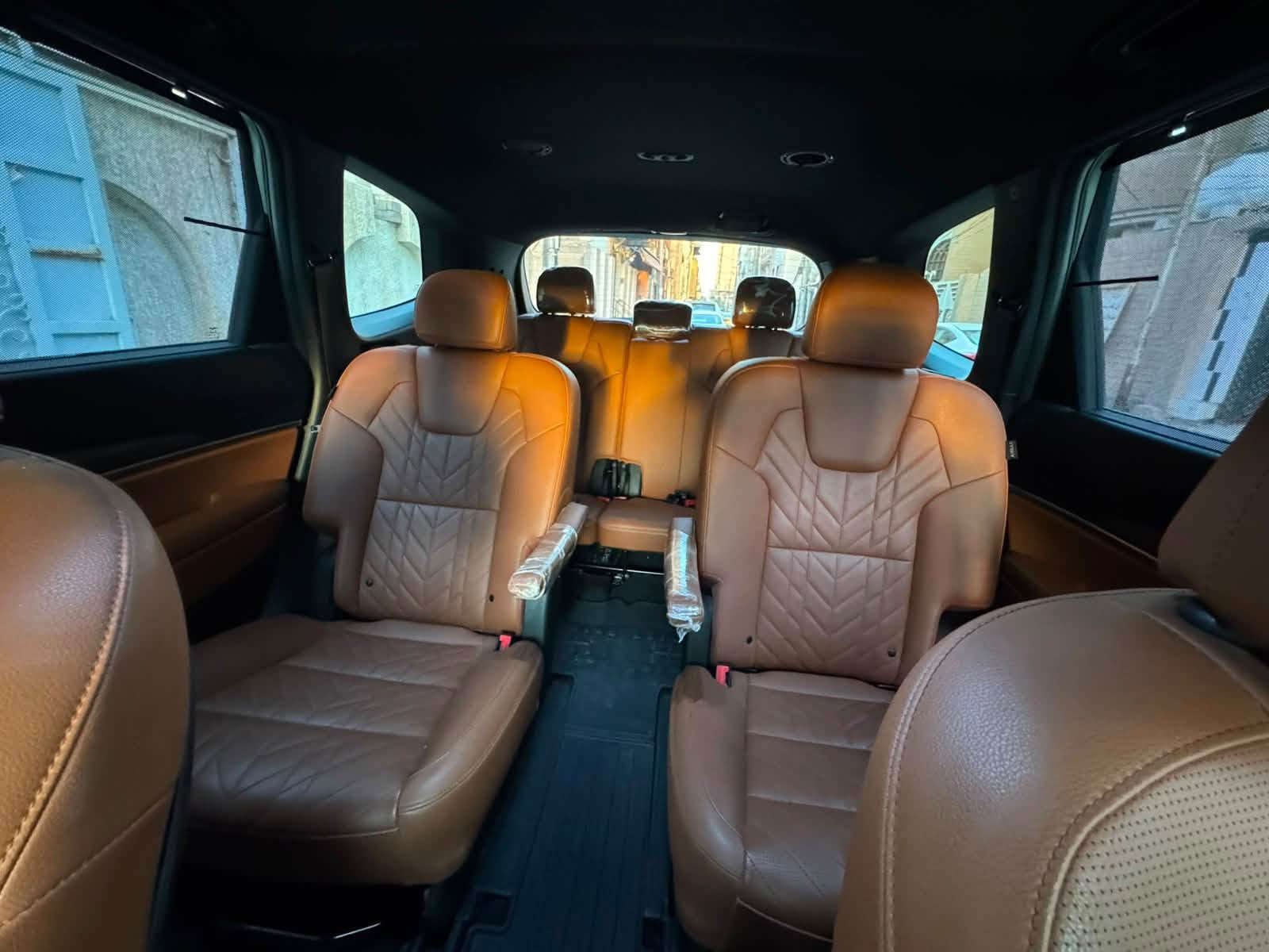 KIA TELLURIDE .. X line 2025
موديل :- 2025 رقم شهداء ب بغداد

تبديل دعاميه
لون :- زيتوني
قوة المحرك :- 3.8 بانزين GDi
عداد المسافات :- mi32000
عدد المقاعد :- 7 مقاعد
X line -: فئة السيارة
الاضافات:-
شاشة نفكيشن
تحكم مسجل
تحكم سرعة
رادار امامي
حساسات 360 درجة
حساس تحديد مسار
اوامر صوتية
لايت زنون
كشاف امامي
فتحة سقف
مقاعد جلد مشمشي
مقاعد تدفئة تبريد
مقاعد كهربائية
شاحن وايرلس
هاند بريك بصمة
اوتو بارك
دفع رباعي
اوتو هولد
مثبت سرعة
مانع تزحلق
صندوق كهربائي
اشارة جانبية
مرايات كهربائية
مقاعد خزن ميموري
تبريد خلفي منفصل
نظام نقطة عمياء
ملاحظة:
سياره بيه فقط تكحيل بل بنيد
السعر💵26ونص
للاستفسار الاتصال
‏***********
