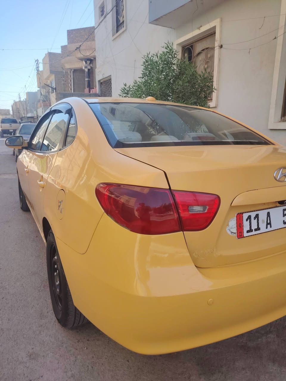 السلام عليكم النترا موديل 8 تكسي سعر 75 ورقه مكان بغداد الشعله رقم الهاتف ***********
