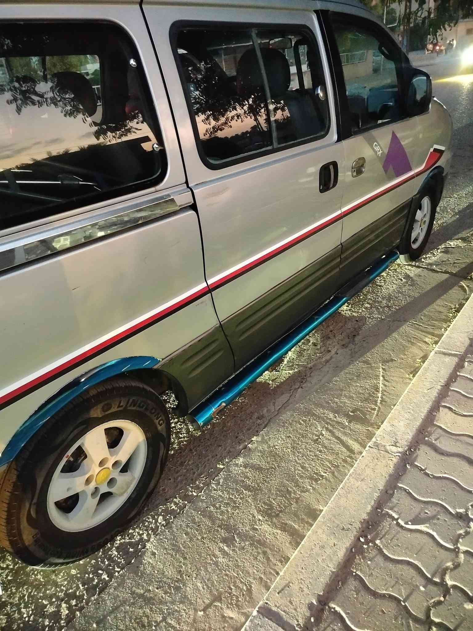 سلام عليكم استاركس لبيع موديل 7 رقم كركوك 11 راكب محرك مفتوح كير اوتماتيك محرك جديد شواصي جديد شركه اربع طايرات جديد كهربائي كامل بي حصه كاز بلكركوك مكان سياره كركوك سعر 88 شراي يخابر رقم ***********

