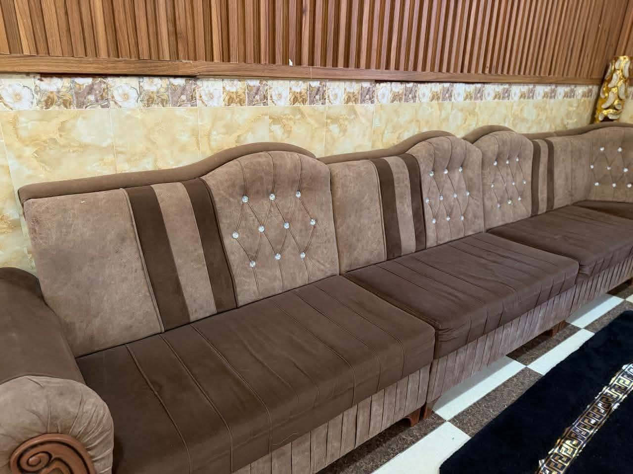 ديوان نظيف كدام العين السعر ٢٧٠ وبيه مجال والاستفسار اكثر الاتصال على هذا الرقم 👇
***********
