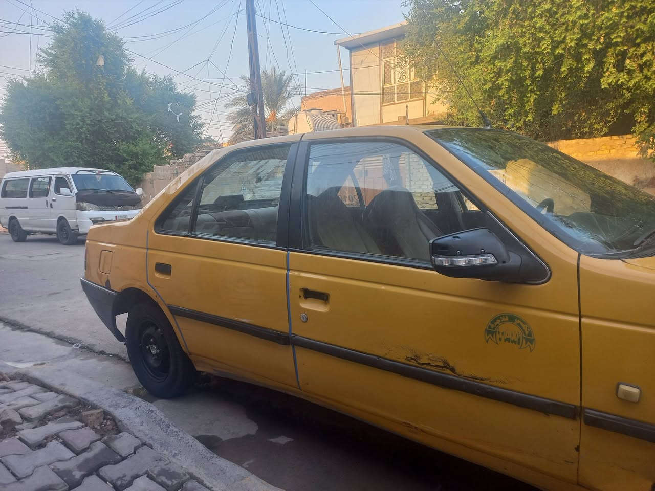 سلام عليكم بيجو روا ١٠ نظيفه جدا كير محرك بصندوك اكسل تخم تاير باتري كهربائيات مسجل باور كلها فلول سنويه ماخذتها الهيئه وعندي وصل بيها بدون ب٨ مكاني بغداد *********** مكاني بغداد
