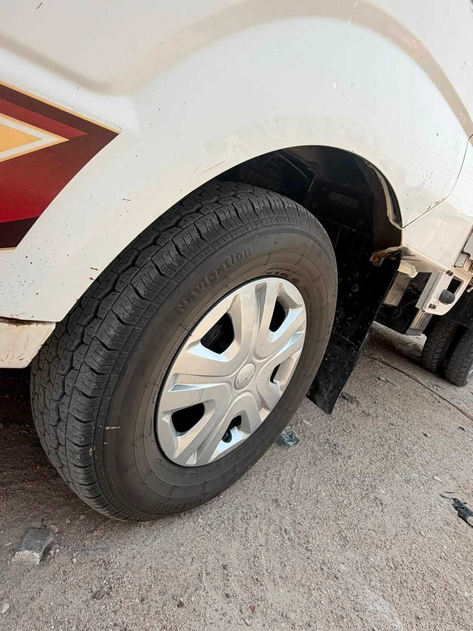 سلام عليكم كيه بنكو ٢٠١٩ سياره حلوه وجديده مال بيت مابيها شي مكفوله بس هاي ضربه لكدام مثل ماموضحه بل صوره سعر ١١٥وبيها مجال لشراي ويدلل مكاني بصره جبيله الستفسار اتصل على الهاتف ***********

