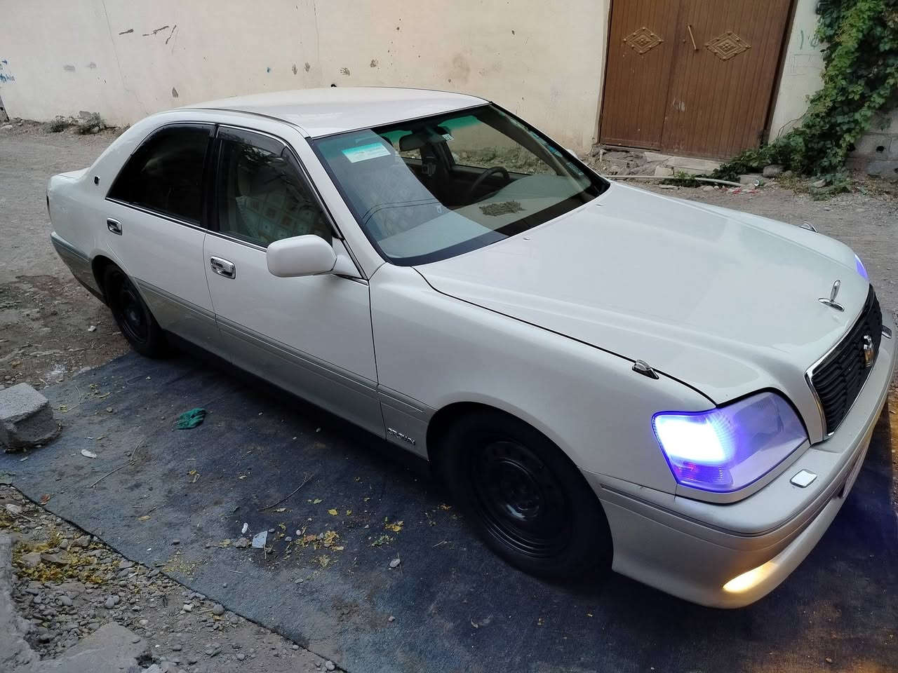 مه ليكه براوه 2001. vvtئالتوني بازار
كؤدو ره قه ميشي وه ركرتوه 
بي جالو شوخت بي دوكه ل 
كامل مه سره فه كراوه 
شاشه ته حديد سورعه 
١دوكمه سفر ده شبل نه جه ف ره قه م يه ك 
بؤهيج مه كه ري هه موكياني به شه رت 
سعر ي 41
***********
***********
