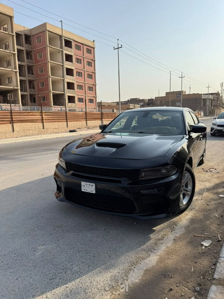 جارجر 2023اصل
فحص مؤقت بدون رقم
مواصفات sxtمحدث بنيد ودعامياتsrt
محرك ٦سلندر 
ضرر السياره  فقط بنيد وجاملغ جهه العبري كلش قليل بارد
***********مكاني البصرة
