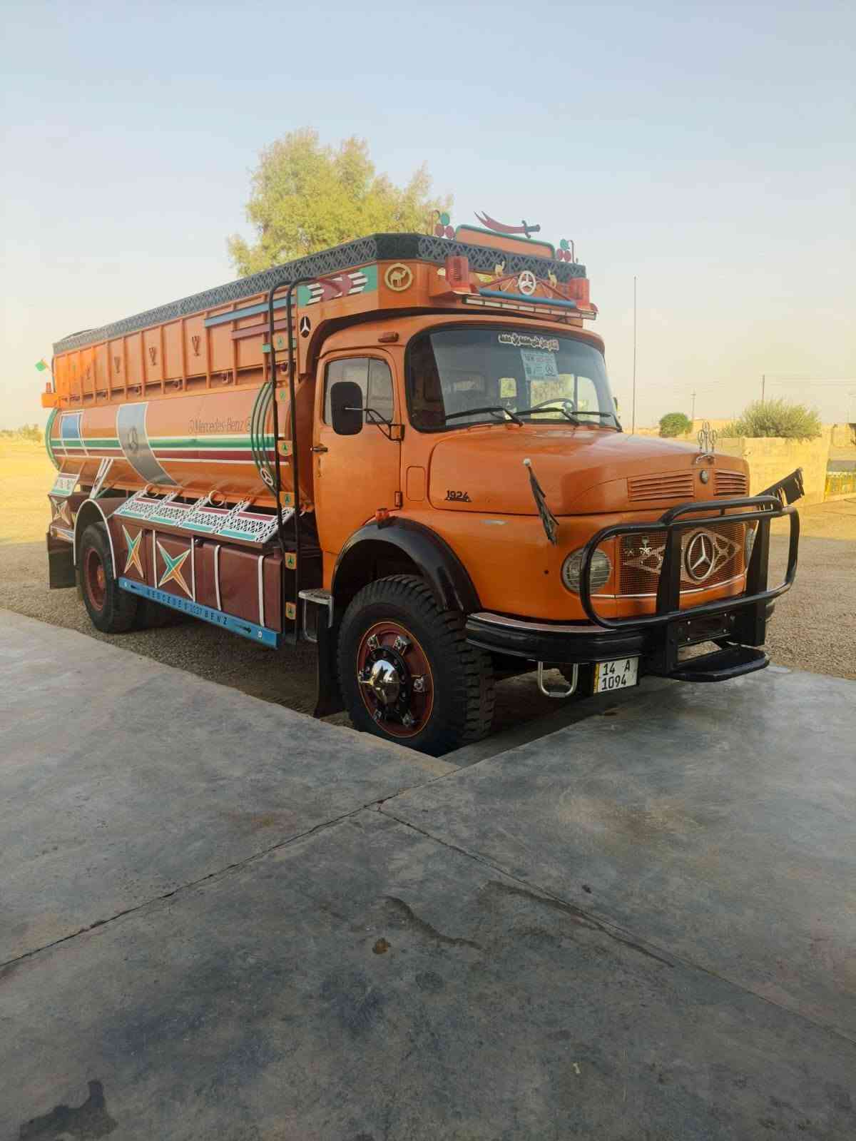 للبيع تك بلاديه موديل ٧٨رقم بصره جاهزه داخل وضهر ما مصبوغ من خارج مرشوشه جماليه ***********

نص مكتوب في الصور:
- ١٧:٢٩ ٢٠٢٦/٠٨/٢٥
- Infinix NOTE 50
- ١٧:٢٩ ٢٠٢٣/٠٨/٢٥