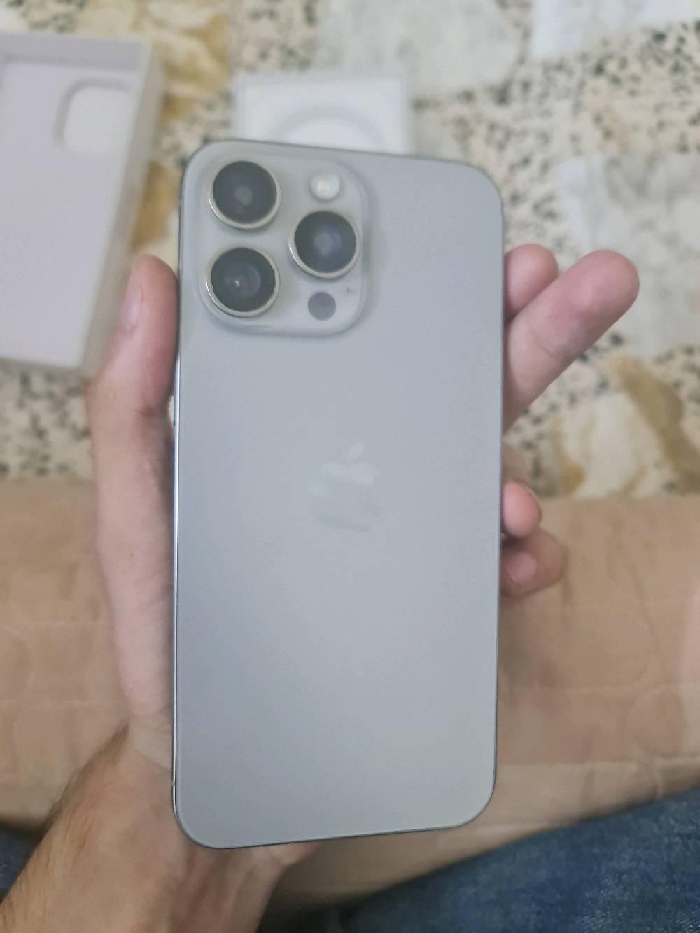 ايفون ١٥ برو ماكس • ٢٥٦ • بطاريه ٨٦