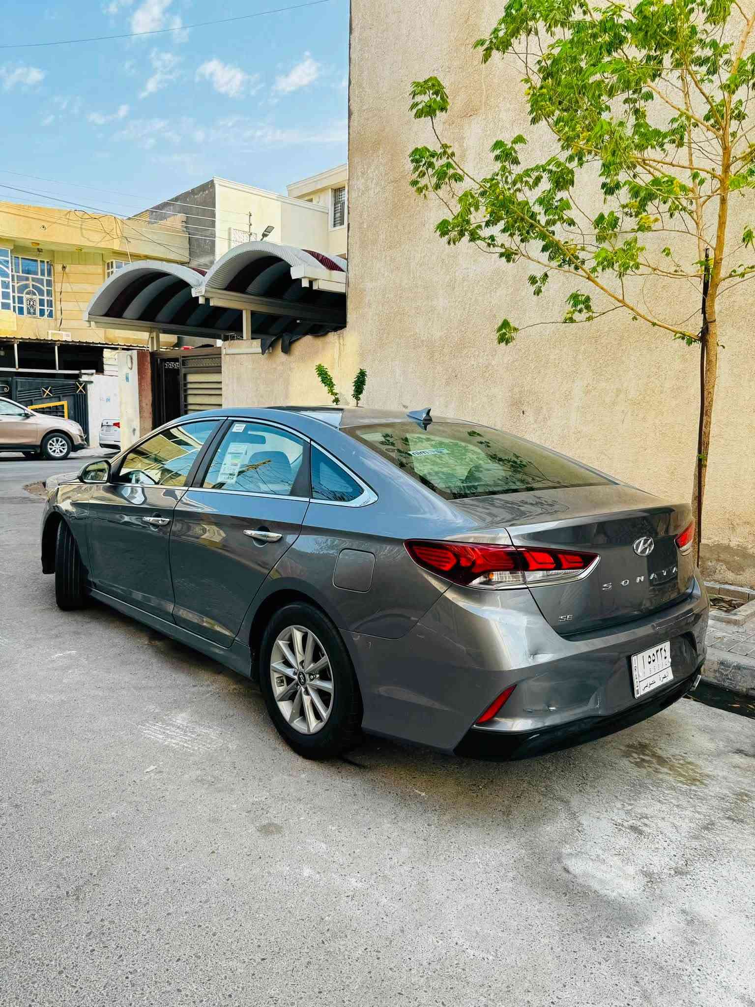 سلام عليكم سوناتا مديل 18 وارد امريكي حادثه جاملغ وبنيد سياره جاهزه من كلشي مكينه كير حداديه تبريد تخم تاير ماشيه 130 سياره حره تحويل ثاني يوم السعر 115وبيه مجال مكاني البصره ***********
