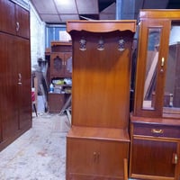 طابقين • مستخدمة • رمادي الملعب