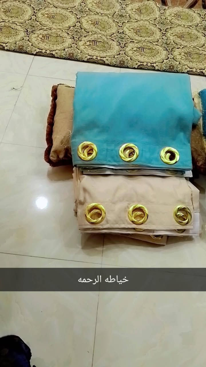 خياطه الرحمه *********** التواصل على الرقم

نص مكتوب في الصور:
- خياطه الرحمه