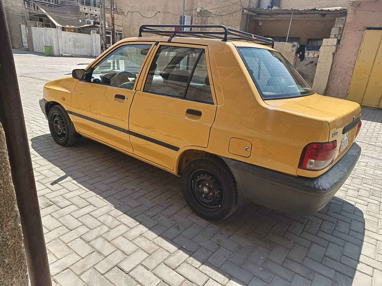 سلام عليكم سايبه للبيع مكفوله ما عده بارد يم قبق مال بانزين وباقي كفاله عامه مكان سياره بغداد الزعفرانيه سعر 42 وبيه مجال قليل رقم الهاتف *********** موديل 16
