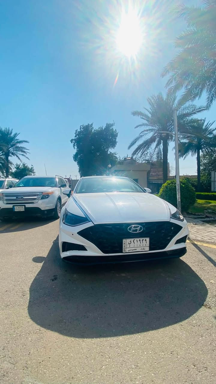 سوناتا 2021    الشكل الجديد مرقم بغداد معوقين 
وارد امريكي 
بنيد مبدل   بس
 السعر 150 وبيه مجال 
مواصفات SEL تجي فول عدا البنوراما
محرك 2500

أنظمة قيادة متعدد 
رادارات امامي جانبي خلفي
قيادة آليه * تحديد مسار 
لايت زينون عالي ناصي 

بصمة تشغيل + بصمة ابواب + تشغيل عن بعد
كشن كهربائي
تدفئة كشنات
اوتو هولد توقف ذاتي اثناء الازدحام 
تحكمات استيرن فول
سايد بريك بصمة
صندوك ذكي + بصمة
وشاشة نظام ابل كار بلي
وباقي المواصفات معروفه للسيارة 

الديوانية
واتساب او الاتصال عالرقم***********
